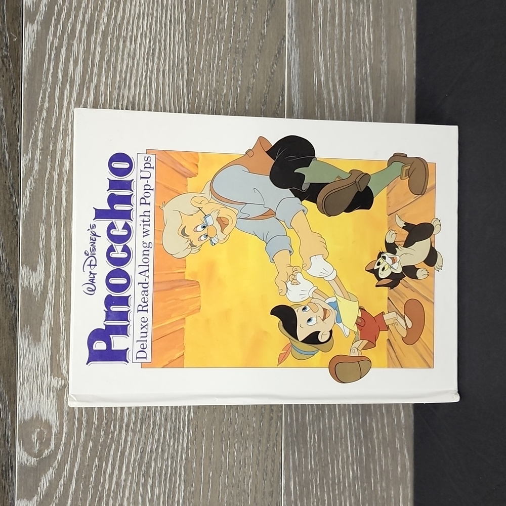 Walt Disney Pinocchio pop up read along book excellent condition